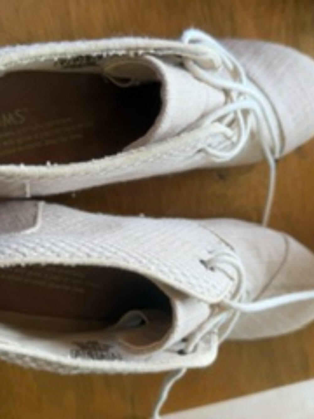 Toms wedge canvas size 9 - Picture 2 of 3